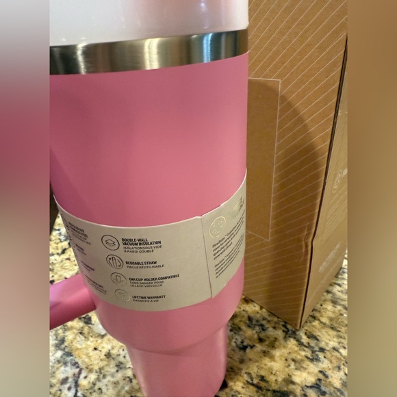 Stanley Pink 40 oz Insulated Cup with Lid & Straw. New In Box🔥 - Picture 6 of 6